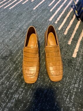 Toteme Croc-Embossed Camel Brown Leather Loafers
